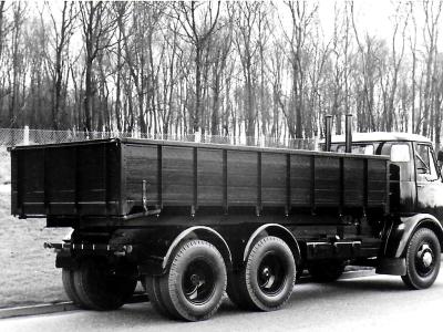 6 Wheel Tipper